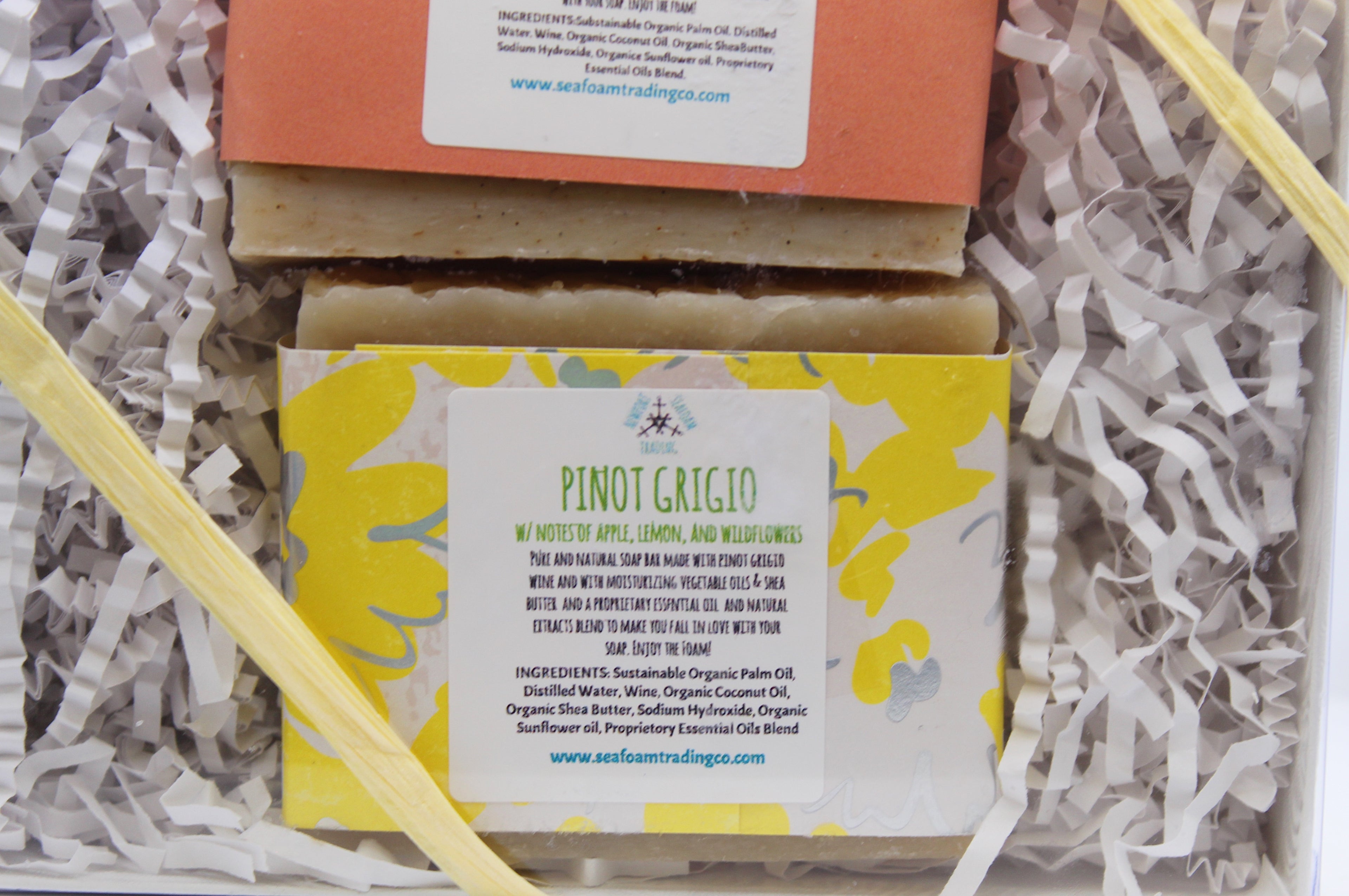 Pinot Grigio & Pinot Noir Wine Lovers Soap Gift Set