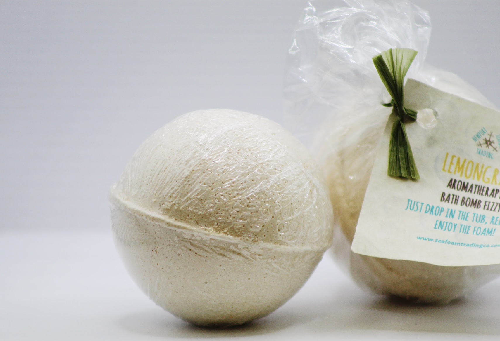 Lemongrass Fields Organic Handmade Bath Bomb